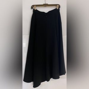 Beautiful Escada skirt size 34 . New without tags Never worn.